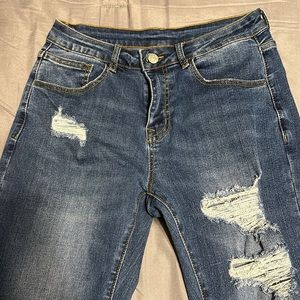 “NEW” stylish ripped skinny jeans